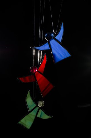 Anděl - skleněná vitráž, dekorace (marha-art.cz) 